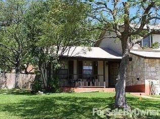 9015 Woburn St, San Antonio, TX 78254