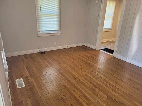 5th image of 1216 Kentucky Ave