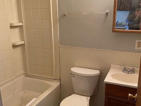 5th image of 1812 W 7th St #10605275
