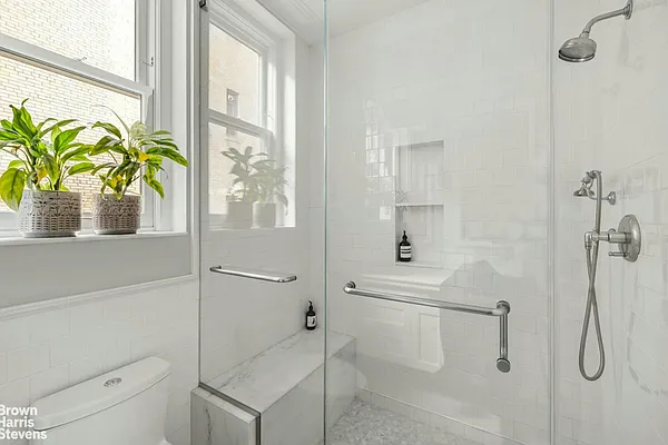Bathroom, photo 3