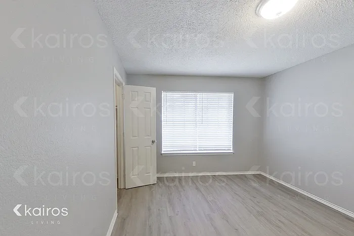 7148 Misty Meadow Dr S — Photo 13