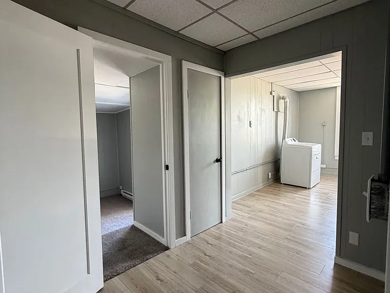 113 E Milwaukee St — Photo 34