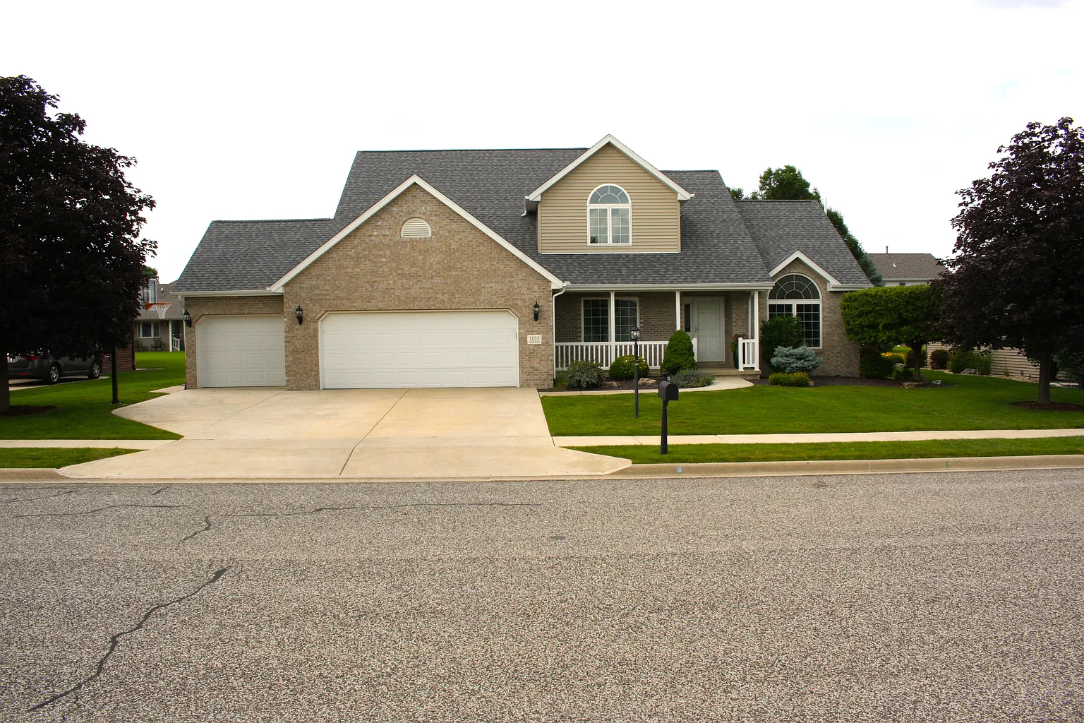 1623 Copperfield Dr photo 1