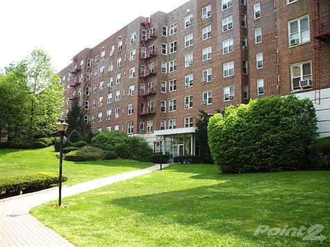 1304 Midland Ave