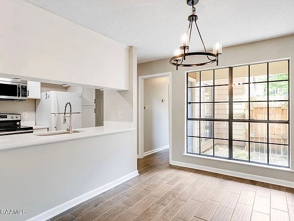 4th image of 202 Long Plantation Blvd