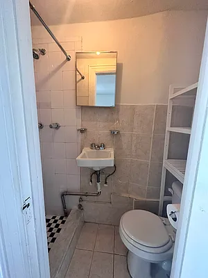 Rented by Aimee Grodanz, LREB | media 9