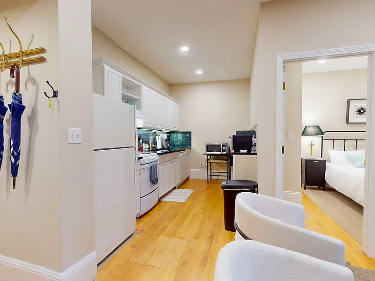 290 Beacon St #3A — Photo 19