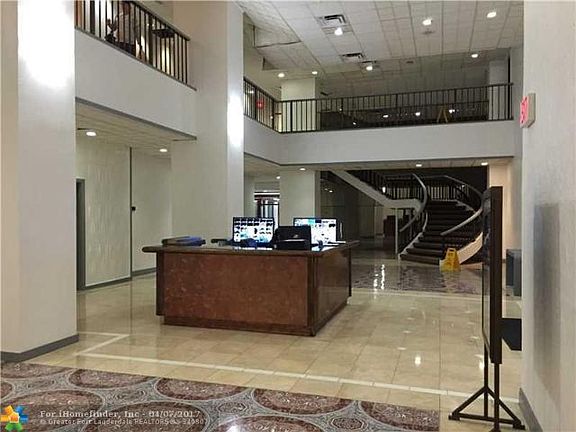 5th image of 13499 Biscayne Blvd APT 1702