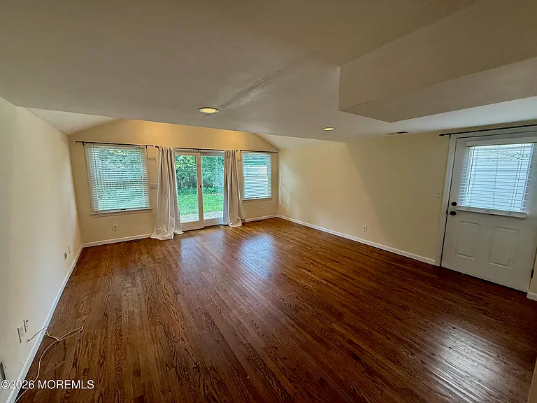 34 Highland Ave — Photo 4