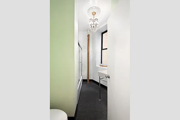 Sold by Stribling | media 2