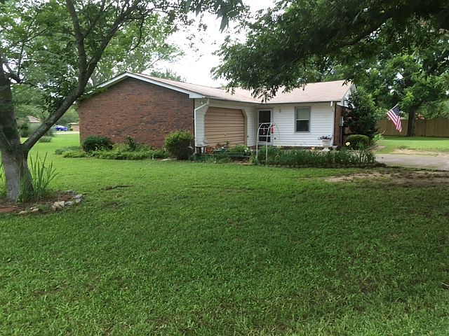 Large yard, comfortable home