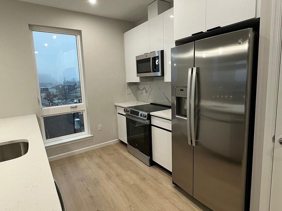 1st image of 209-213 Mount Pleasant Ave #301L