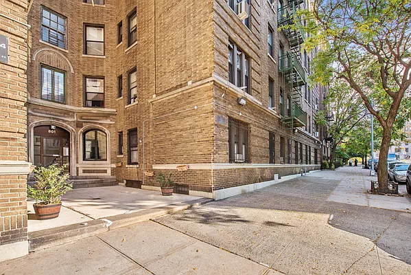 Rented by Keller Williams NYC | media 5