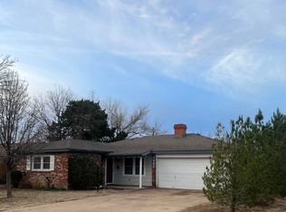 1403 Thunderbird Dr, Plainview, TX 79072