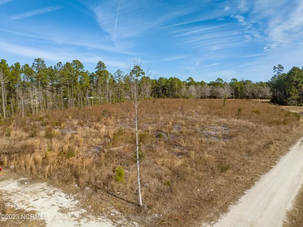 119 Douglas Drive, Holly Ridge, NC 28445