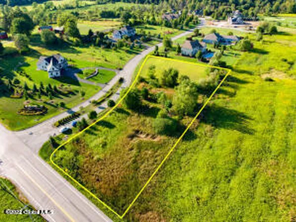 14 Grand View Drive, Queensbury, NY 12804