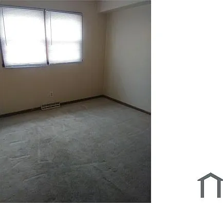 607 N 2nd St #1 — Photo 3