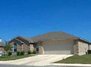 706 Lemonmint St, Lockhart, TX 78644