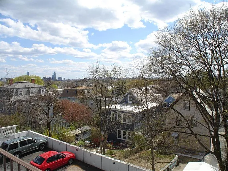 37 Belmont St #2 — Photo 7