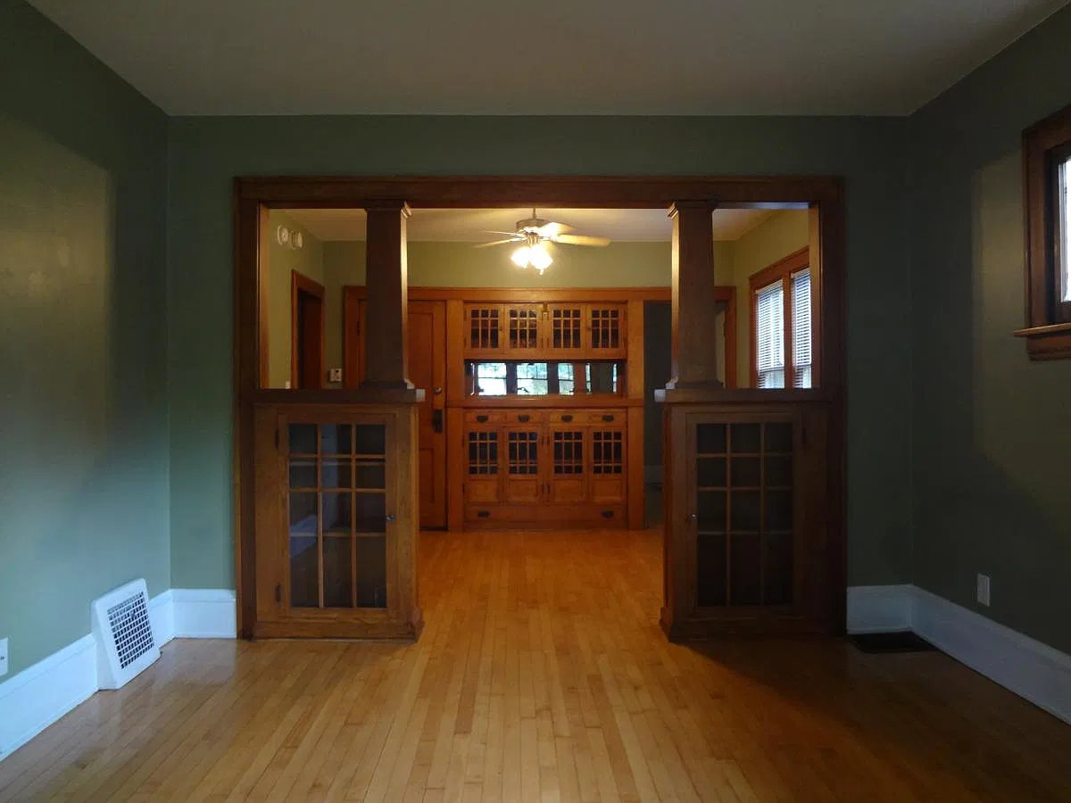 5 bed, 2400 sqft, $3,000 — Photo 4