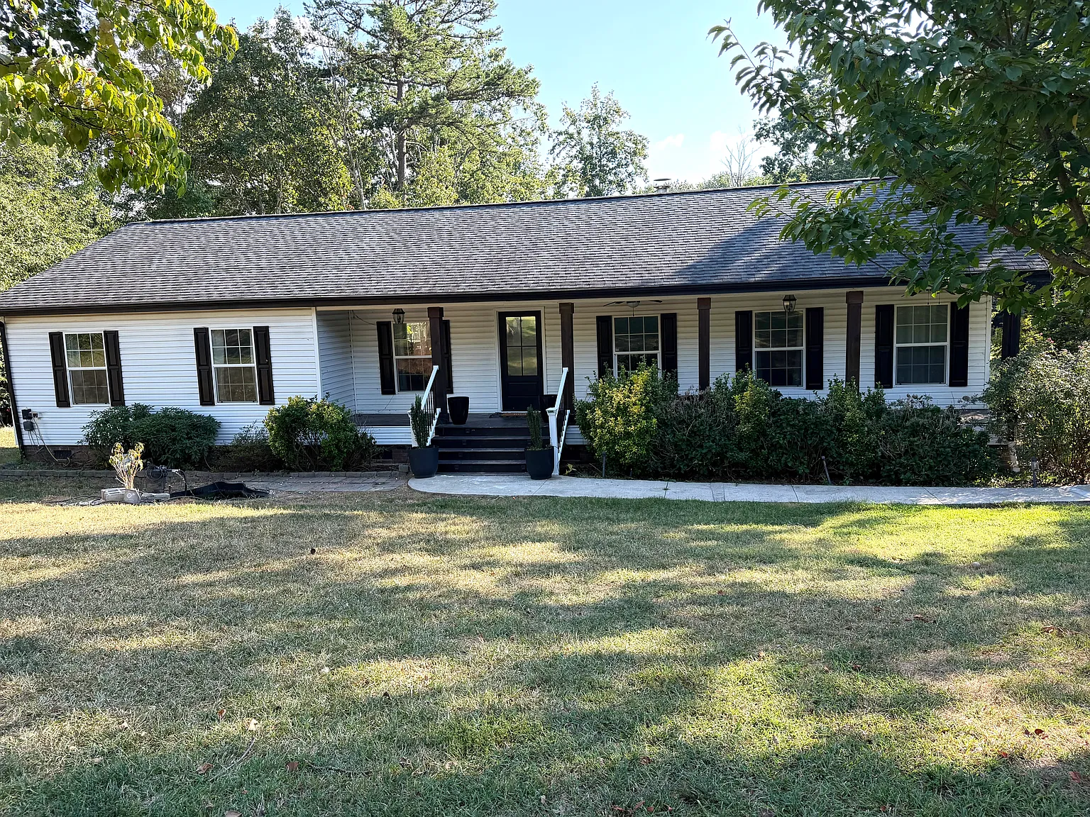 3 bed, 1540 sqft, $2,200 — Photo 1