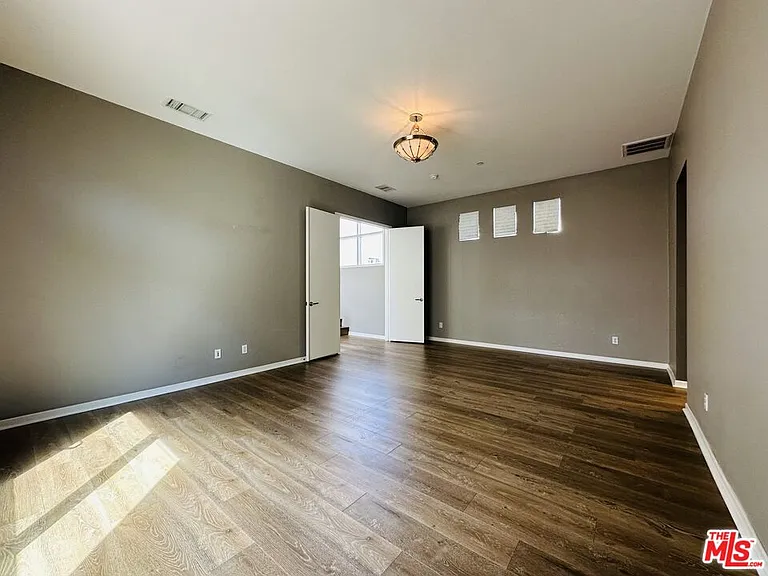 6581 Seabluff Dr #11 — Photo 15