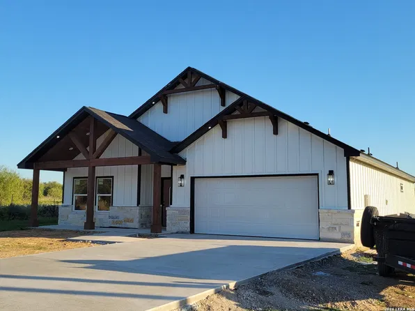 1114 McCoy Rd, San Antonio, TX 78069