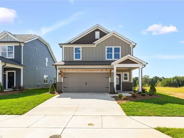 1713 Creekline Dr, Kernersville, NC 27284