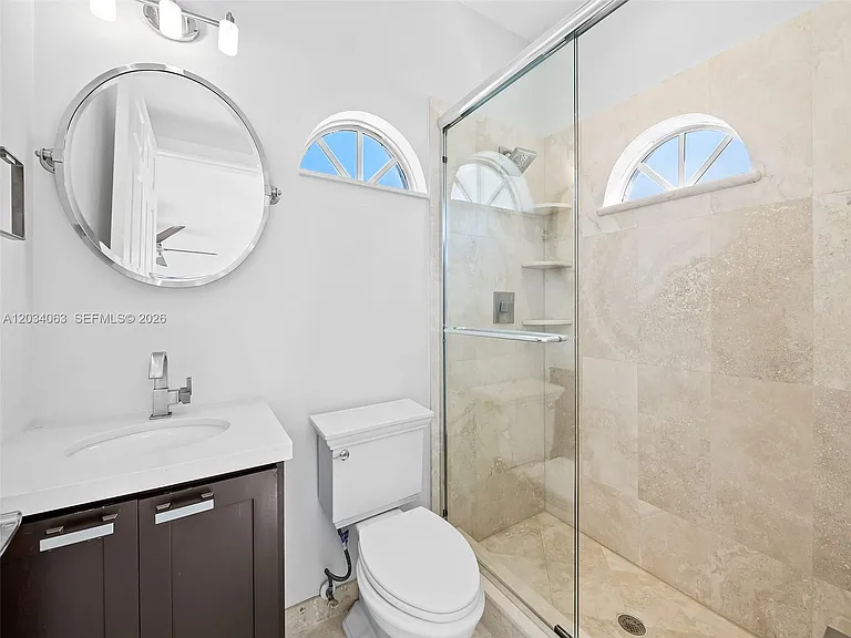 821 SE 2nd Ct — Photo 45