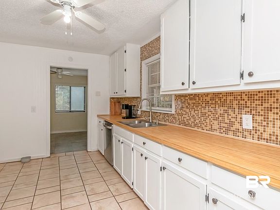4th image of 61 Nack Ln