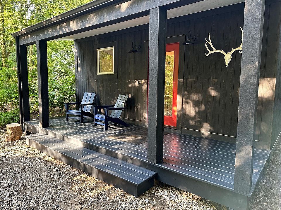 12330 Betty May Ave, Sawyer, MI 49125 | MLS #25037971 | Zillow