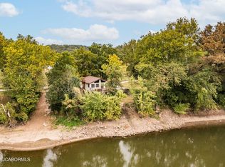 7315 Castle Rock Rd, Jefferson City, MO 65101