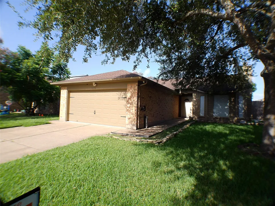 4422 Haiti Ln