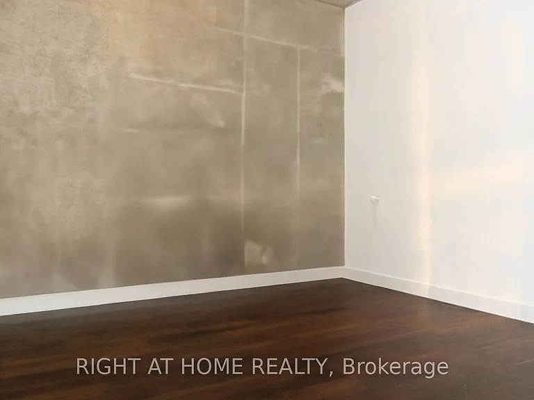 25 Oxley St #412 — Photo 11