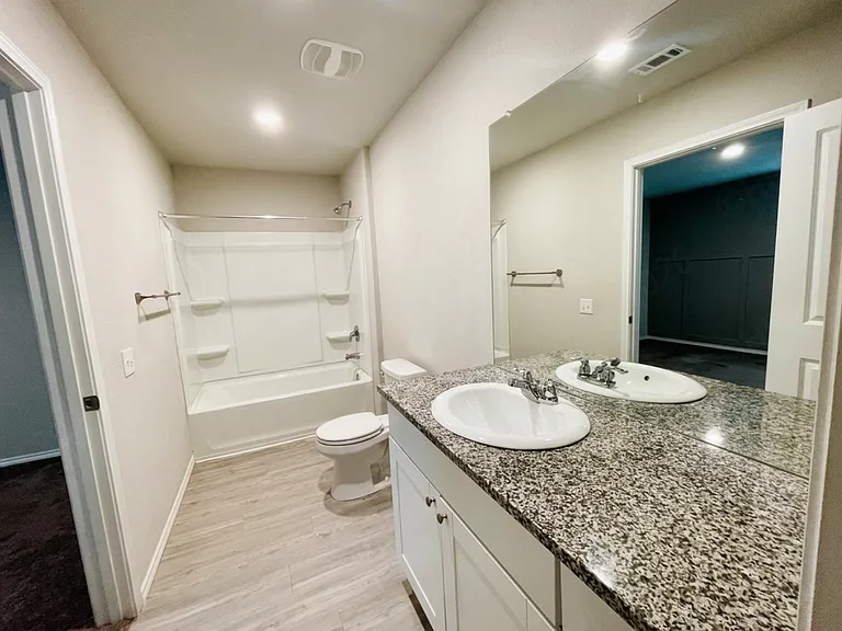 914 Albatross Way — Photo 9