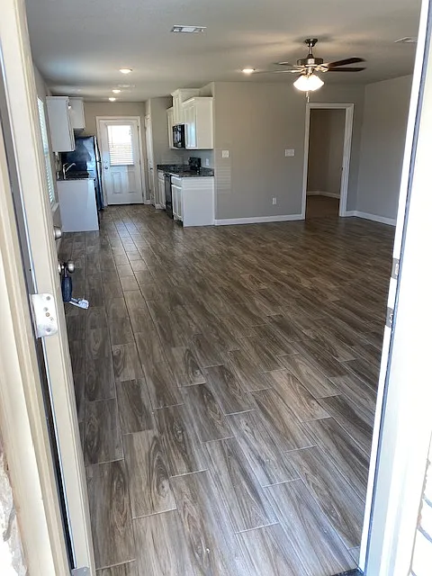 3 bed, 1692 sqft, $1,845 — Photo 2
