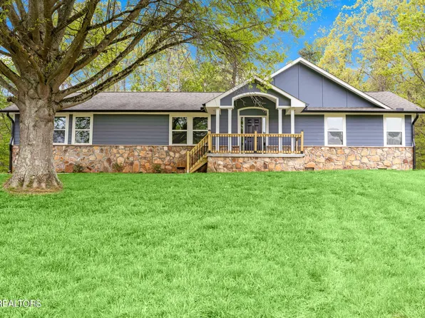 1024 Wooddale Church Rd, Strawberry Plains, TN 37871