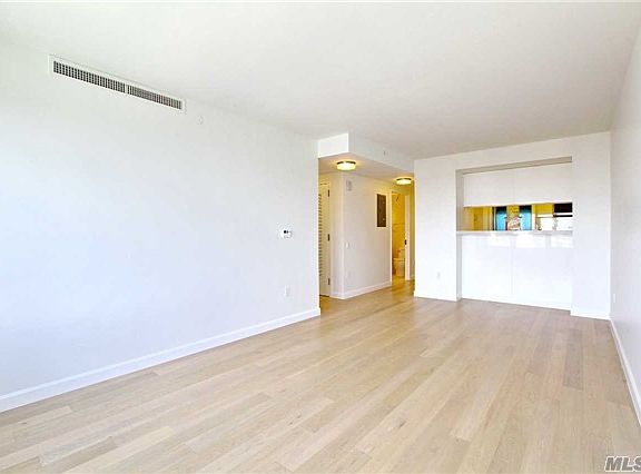 4th image of 13835 39th Ave APT 11L