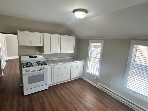 1121 Jennette Avenue NW, 1121 Jennette Ave NW APT 2, Grand Rapids, MI 49504