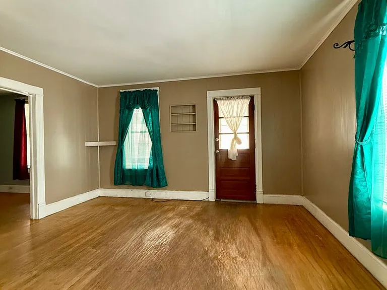 45 Van Derveer St #1210 — Photo 7