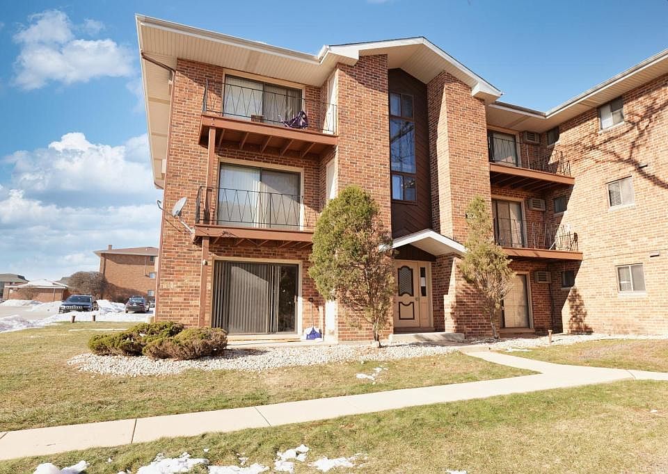 1st image of 15741 S Thomas Ln #Oak
