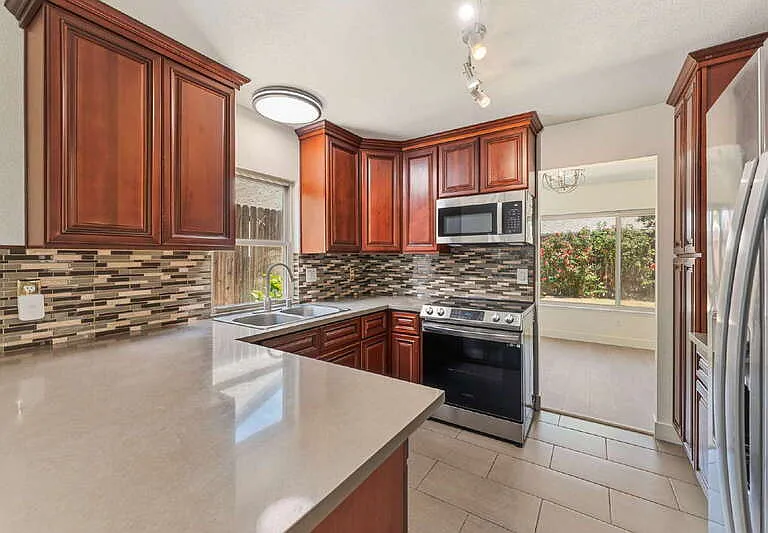5041 Palm Ave — Photo 11