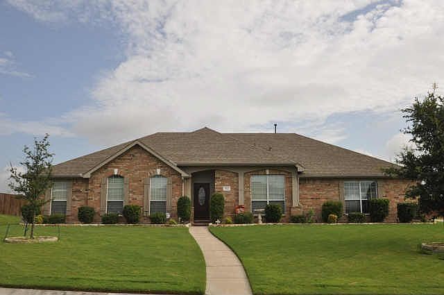 1st image of 103 Mustang Dr