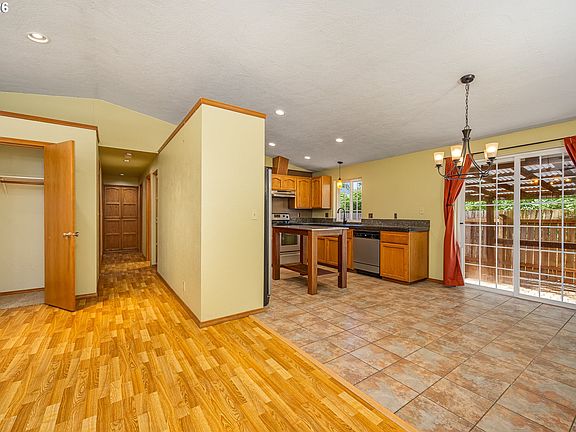 4th image of 4351 Elderberry St