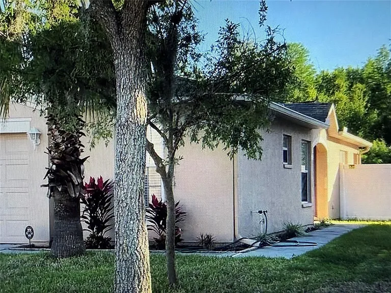 18250 Snowdonia Dr — Photo 1