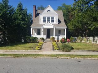 104 Grove St, Mount Kisco, NY 10549