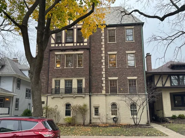 1114 Maple Ave #2B, Evanston, IL 60202