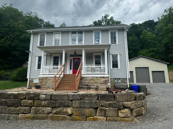 501 Little Creek Rd, Evans City, PA 16033