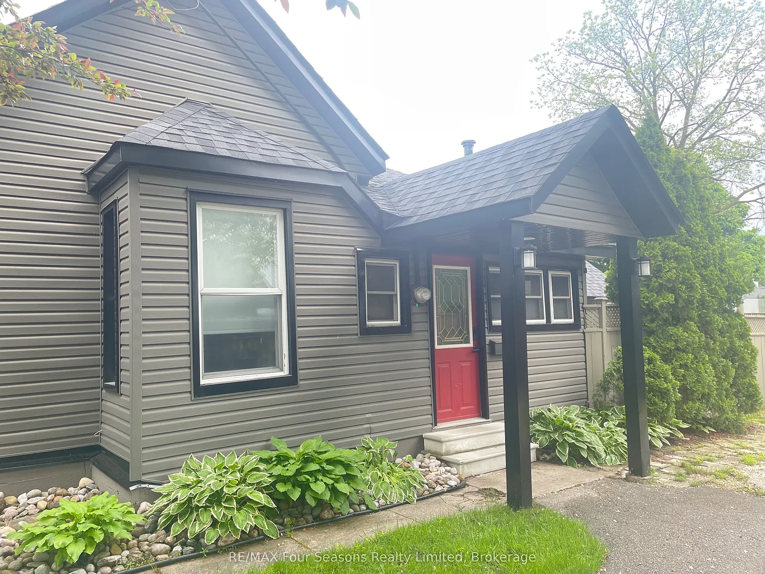 2 bed, $2,100 — Photo 2