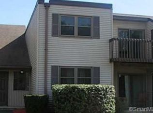 1406 Twin Circle Dr, South Windsor, CT 06074